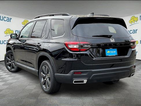 New 2025 Honda Pilot Sport image 5