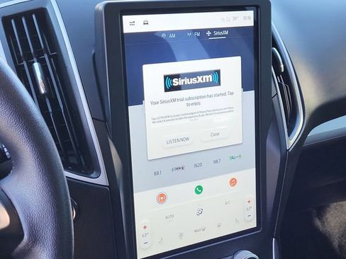 Used 2024 Ford Edge SEL image 13