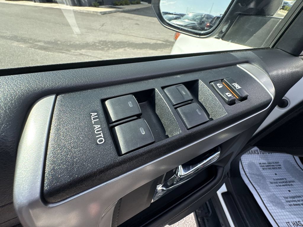 Used 2024 Toyota 4Runner SR5 Premium AWD/4WD image 19