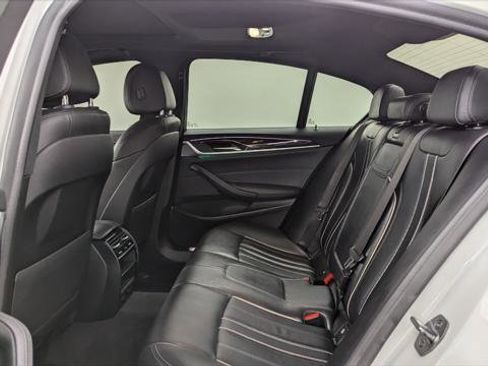 Used 2019 BMW 530i w/ Convenience Package image 17