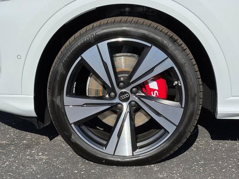 New 2025 Audi SQ5 Premium Plus image 4