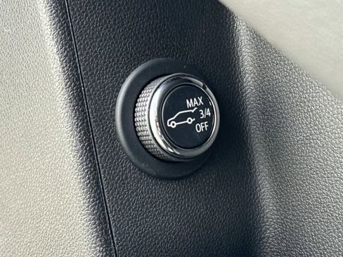 Used 2024 Cadillac XT6 Luxury image 20