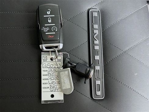 New 2025 RAM 2500 Limited image 20