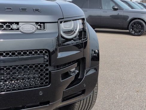 New 2026 Land Rover Defender 110 OCTA AWD/4WD image 10