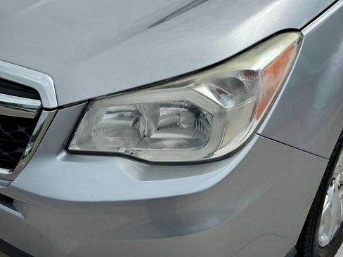 Used 2014 Subaru Forester 2.5i Touring AWD/4WD image 10