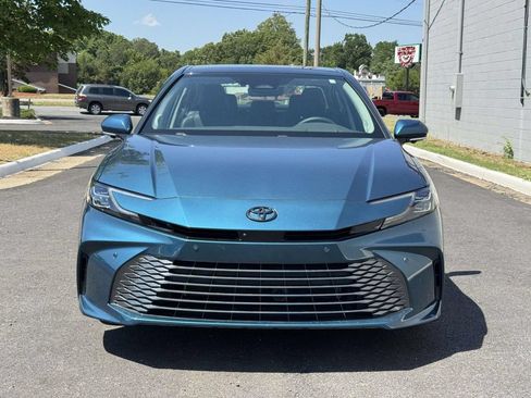 Used 2025 Toyota Camry XLE w/ Premium Plus Package AWD/4WD image 26