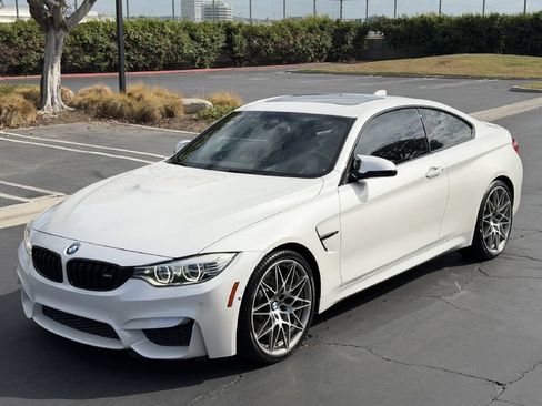 Used 2017 BMW M4 Coupe RWD image 1