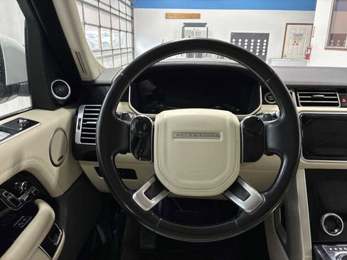 Used 2019 Land Rover Range Rover HSE image 14