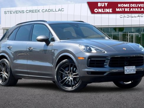 Used 2022 Porsche Cayenne AWD/4WD image 1