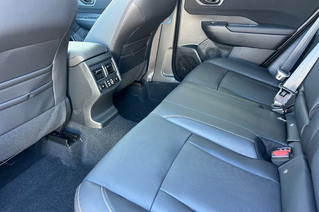 New 2026 Subaru Outback Limited AWD/4WD image 9