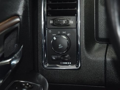 Used 2017 RAM 2500 Laramie w/ Sport Appearance Group AWD/4WD image 31