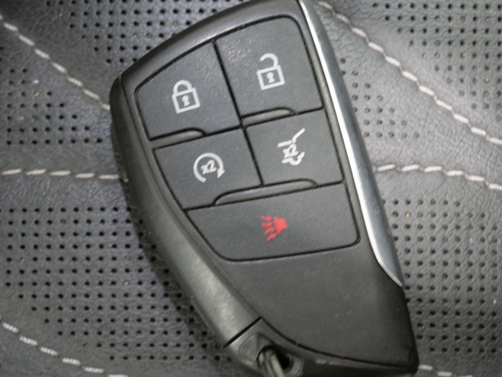 Used 2021 Buick Envision Avenir w/ Technology Package II AWD/4WD image 29
