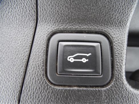 Used 2020 GMC Acadia AT4 w/ GMC Pro Grade Package image 38