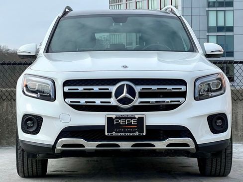 Used 2021 Mercedes-Benz GLB 250 4MATIC image 3