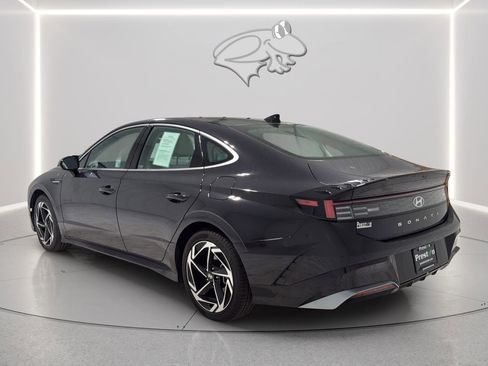 Used 2024 Hyundai Sonata SEL w/ Convenience Package image 3