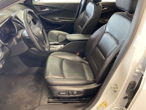 Used 2024 Chevrolet Malibu LT image 16