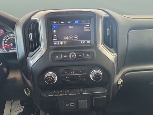 Used 2022 Chevrolet Silverado 1500 Custom AWD/4WD image 12