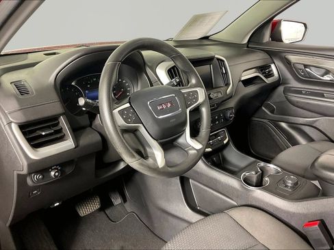 Used 2024 GMC Terrain SLE FWD image 11
