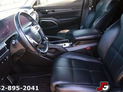 Certified 2024 Kia Telluride SX FWD image 13