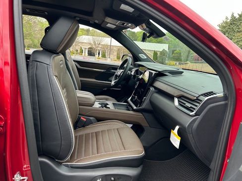 New 2026 GMC Acadia Denali Ultimate FWD image 54