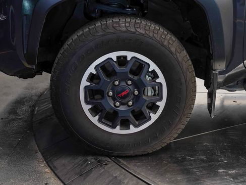 Used 2024 Toyota Tacoma TRD Off-Road w/ TRD Off Road Premium Package AWD/4WD image 9