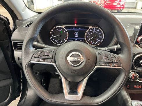 Used 2025 Nissan Sentra SV image 23