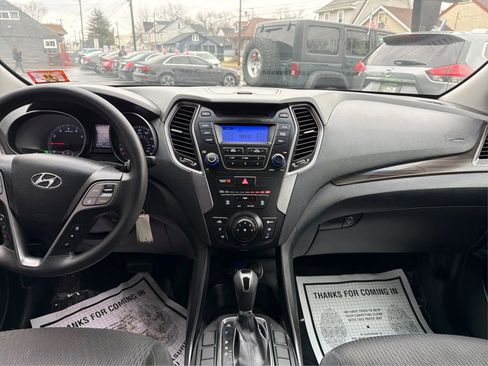 Used 2013 Hyundai Santa Fe GLS image 14