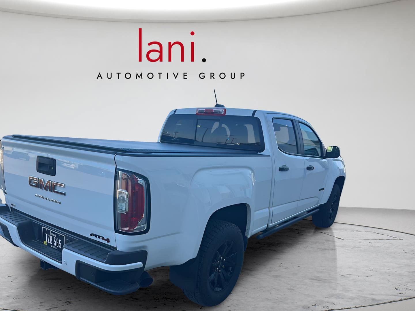 Used 2021 GMC Canyon AT4 AWD/4WD image 3