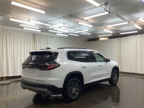 Used 2025 GMC Acadia Elevation FWD image 6