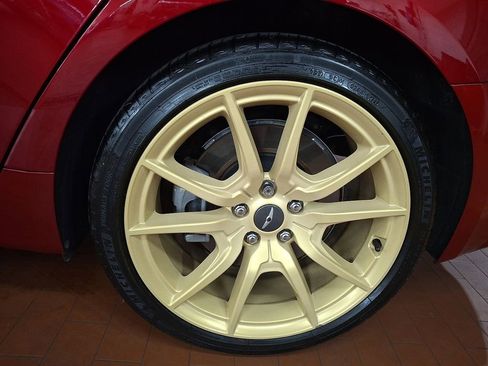 Used 2023 Genesis G70 3.3T image 7