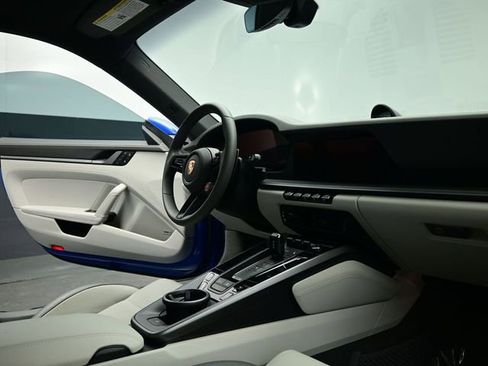 Used 2025 Porsche 911 Carrera S image 57