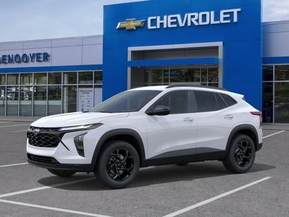 New 2026 Chevrolet Trax LT w/ Driver Confidence Package