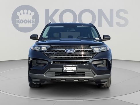 Used 2023 Ford Explorer XLT AWD/4WD image 11