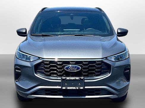 Used 2023 Ford Escape ST-Line FWD image 3