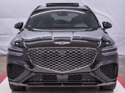 Used 2025 Genesis GV70 3.5T Sport w/ Sport Advanced Package AWD/4WD image 4