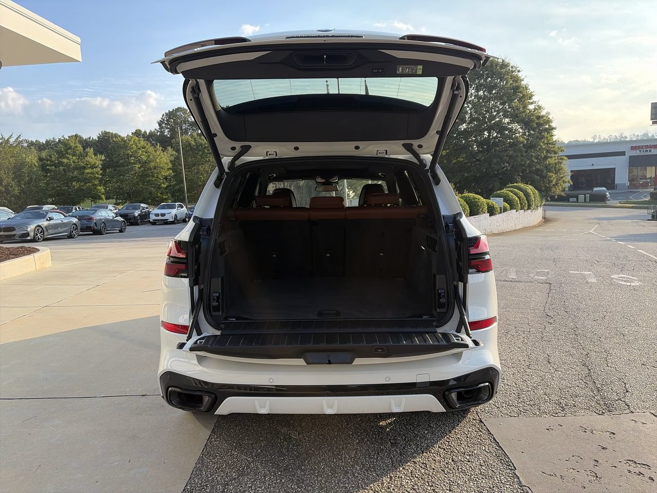 Used 2026 BMW X5 xDrive40i w/ M Sport Package AWD/4WD image 34