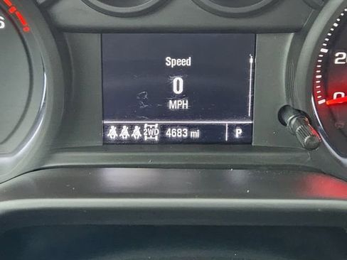 Used 2025 Chevrolet Silverado 1500 Custom image 26