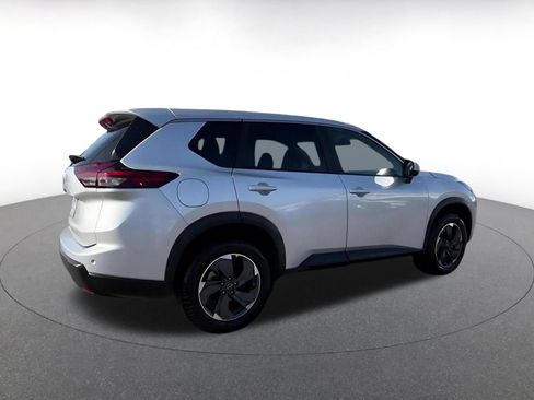 Used 2025 Nissan Rogue SV FWD image 15