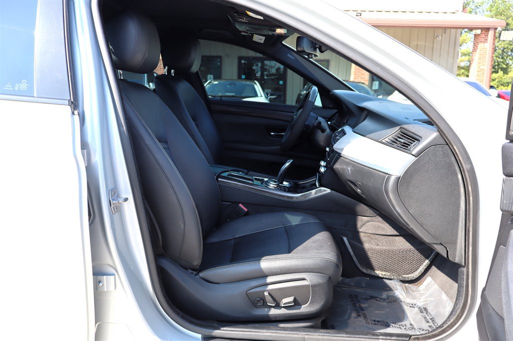 Used 2014 BMW 535i xDrive Sedan AWD/4WD image 16