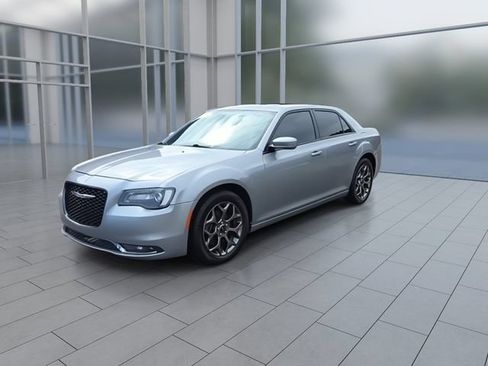Used 2017 Chrysler 300 S AWD/4WD image 4
