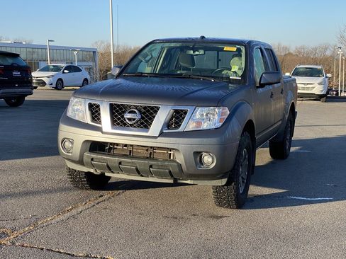 Used 2019 Nissan Frontier PRO-4X image 3