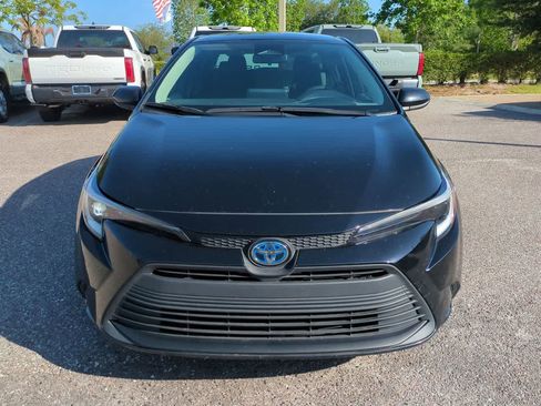 Certified 2023 Toyota Corolla LE image 9