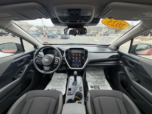 Used 2025 Subaru Crosstrek 2.0i Premium image 13