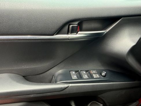 Used 2020 Toyota Camry SE w/ Audio Package AWD/4WD image 11