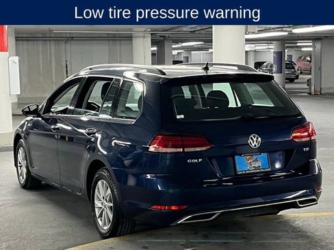Used 2018 Volkswagen Golf S image 5
