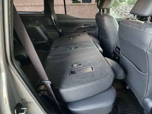 Used 2025 Lexus GX 550 w/ Accessory Package (2T) image 94