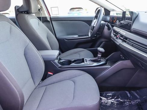 Used 2025 Kia K4 FWD image 18