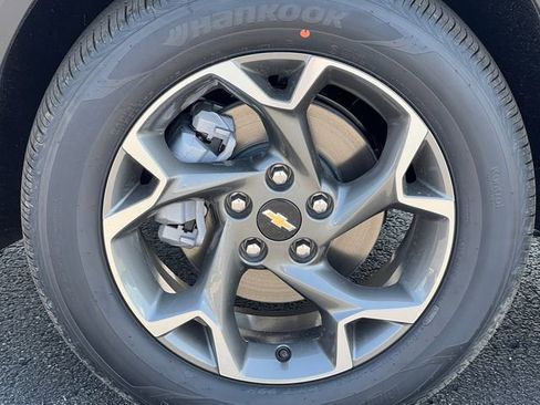 New 2026 Chevrolet Trax LT FWD image 5