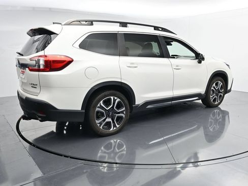 Used 2023 Subaru Ascent Limited w/ Technology Package AWD/4WD image 8