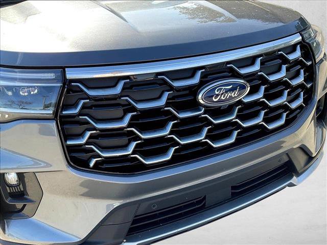 Used 2025 Ford Explorer Platinum RWD image 27